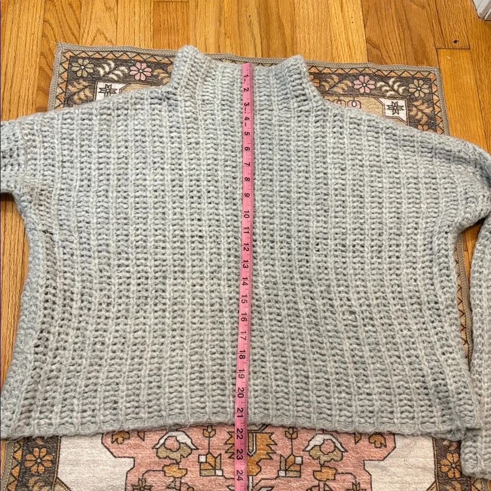 ✨ AERIE ✨ Gray Wool Alpaca Blend Cozy Chunky Turtleneck Sweater Size Small Flaw - Picture 9 of 9